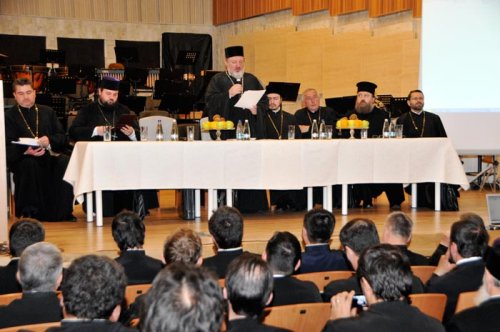 Preoţii prahoveni s-au întrunit la Ploieşti Poza 93486