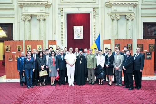 Absolvenţii Colegiului de Apărare, la Patriarhie Poza 93598