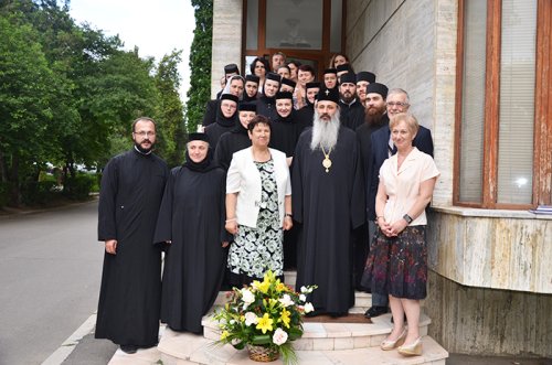 „Biserica Ortodoxă Română are grijă de patrimoniu, pregătind specialişti“ Poza 93881