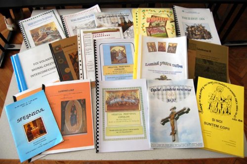 Concurs de reviste şcolare religioase la Timişoara Poza 93904