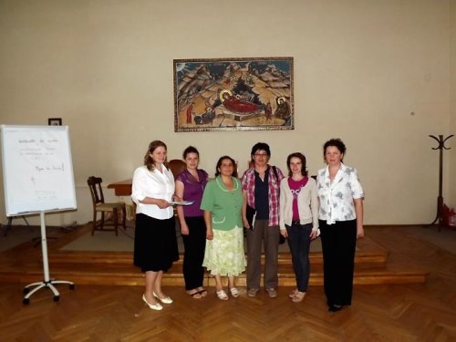 Întâlnire de lucru pentru asistenţii sociali, la Botoşani Poza 94001