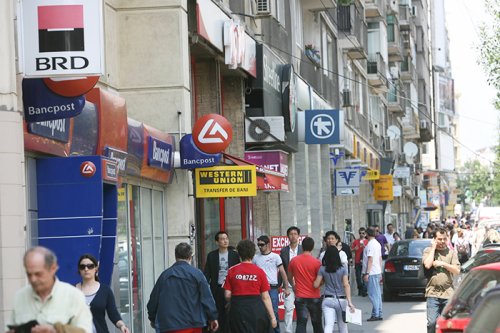 „Băncile mici se pot retrage din România“ Poza 94096
