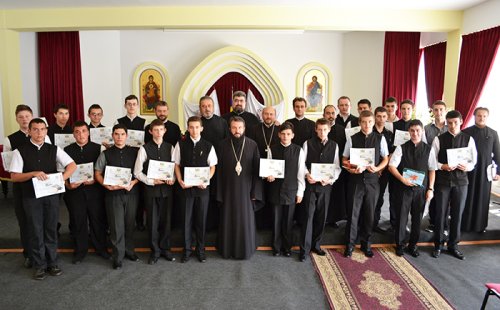 Seminariştii de la Caransebeş, premiaţi Poza 94105