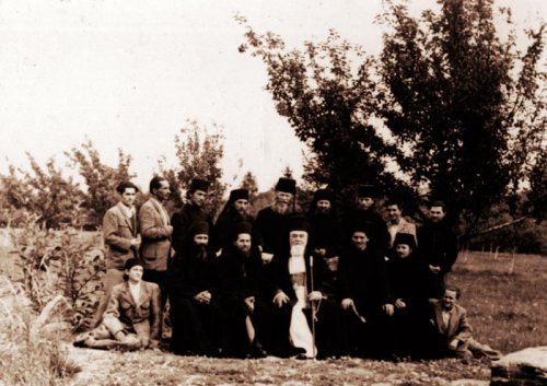 Mărturisiri despre Părintele Serafim Popescu de la Mănăstirea Sâmbăta Poza 94177