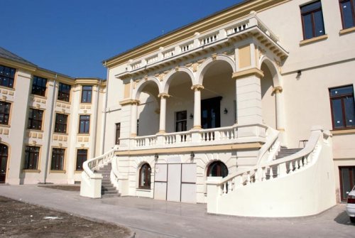 Viitori restauratori, şcoliţi în arta sacră Poza 94184