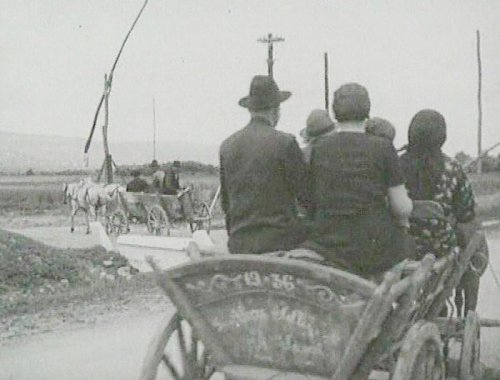 Iunie 1940: Răpirea Basarabiei şi rănirea României Mari Poza 94268