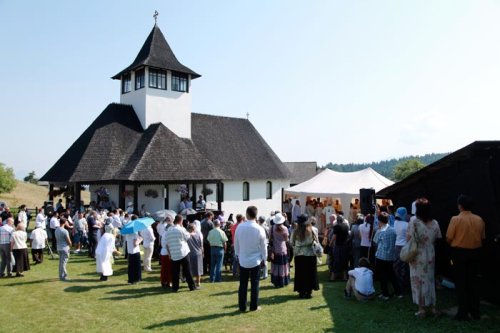 Un nou altar de rugăciune la Schitul Bran Poza 94407