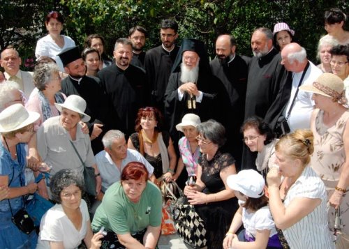 Patriarhul Ecumenic în mijlocul românilor din Turcia Poza 91176