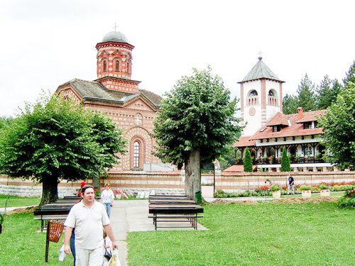 Pelerinaj la mănăstirile din Serbia Poza 90134
