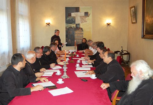 Consiliul eparhial al Arhiepiscopiei Timişoarei, în şedinţă de lucru Poza 90171