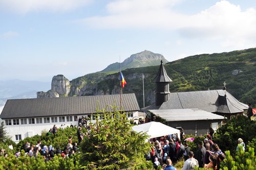 Popas duhovnicesc la sărbătoarea mănăstirii de pe Muntele Ceahlău Poza 90208