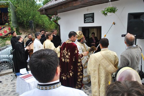 „Moment istoric“ în parohia Stăneşti Poza 90478