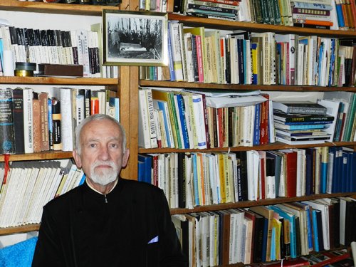 Părintele profesor Constantin Cojocaru, cronicarul de la Slatina Poza 90514