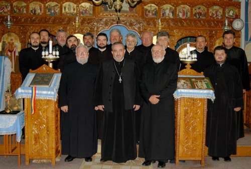 Întrunirea Cercului pastoral-misionar III la Parohia Timişoara-Ronaţ Poza 91014