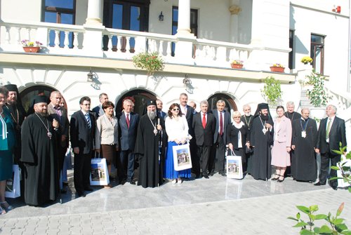 Moment festiv pentru Facultatea de Teologie Poza 89965