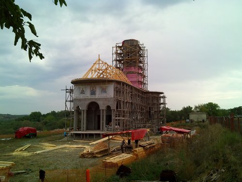 Hramul mănăstirii timişene Dobreşti Poza 89930
