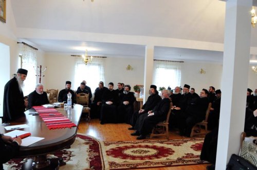 Conferinţele din Arhiepiscopia Sucevei şi Rădăuţilor, la final Poza 89785