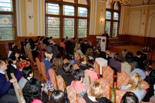 Simpozion naţional la Facultatea de Teologie din Arad Poza 89780