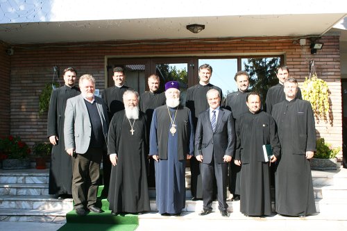 Oaspeţi din Grecia în Arhiepiscopia Târgoviştei Poza 89234
