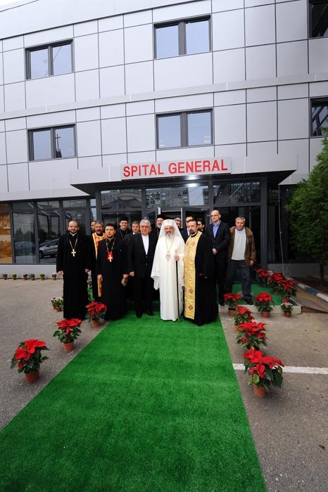 Sfinţirea Spitalului General „Victor Babeş“ din Bucureşti Poza 89119