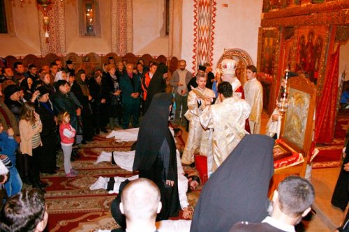 Tundere în monahism în Arhiepiscopia Târgoviştei Poza 88261