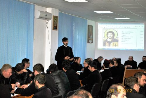 Proiectul „Calea mântuirii“, implementat în Episcopia Huşilor Poza 88331