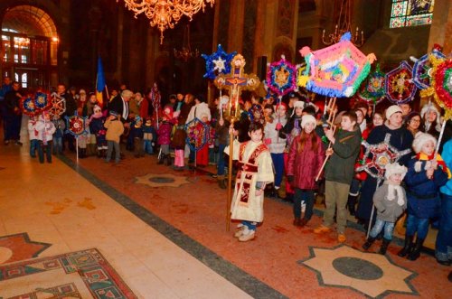 Două sute de copii au vestit Naşterea Domnului la Catedrala mitropolitană din Iaşi Poza 88650