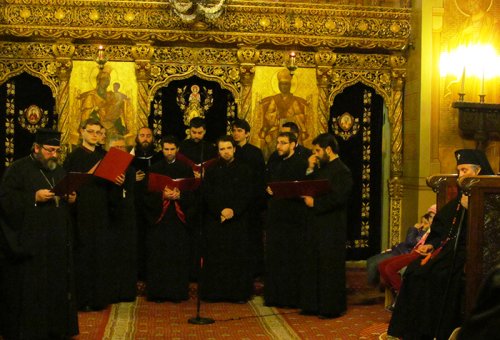 Bucurii duhovniceşti pentru credincioşii din Eparhia Craiovei Poza 88703
