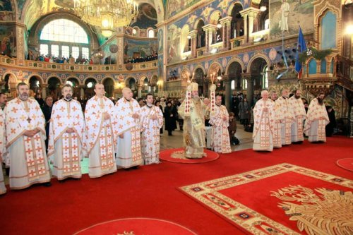 Prăznuirea Sfântului Vasile cel Mare Poza 88740