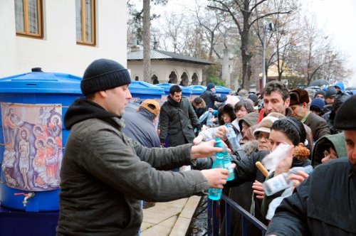 Slujba Aghesmei Mari la Catedrala patriarhală Poza 88762