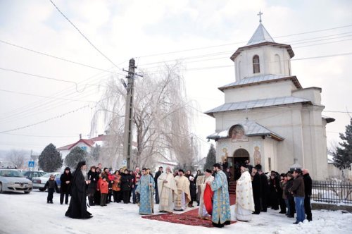 „Dumnezeu nu judecă pe păcătoşi, ci pe cei care nu s-au pocăit de păcatele lor“ Poza 88901