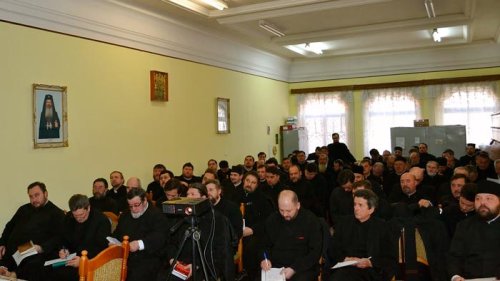 Şedinţe preoţeşti în protopopiatele Botoşani şi Piatra Neamţ Poza 88956