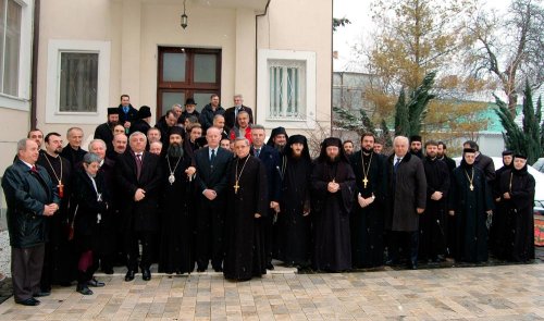 Adunarea Eparhială a Arhiepiscopiei Timişoarei Poza 88055