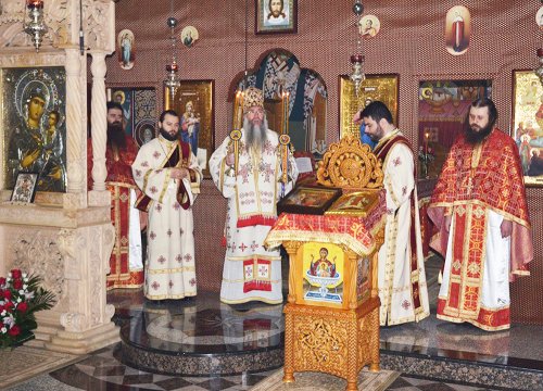 PS Nicodim a vizitat Arhiepiscopia Iaşilor Poza 87877