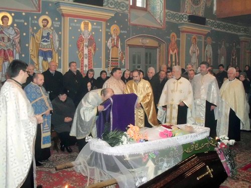 Părintele Lazăr Voin a trecut în veşnicie Poza 87497