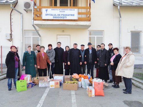 Activităţi sociale în Arhiepiscopia Râmnicului Poza 87095