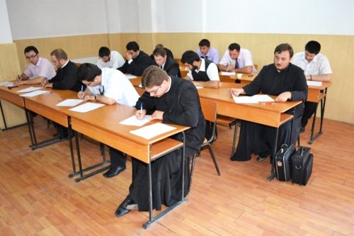 Examen de capacitate preoţească în Episcopia Caransebeşului Poza 87098