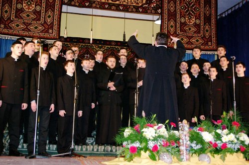 Festivalul-concurs Naţional de Muzică Corală Religioasă Ortodoxă „Buna Vestire“ Poza 86982