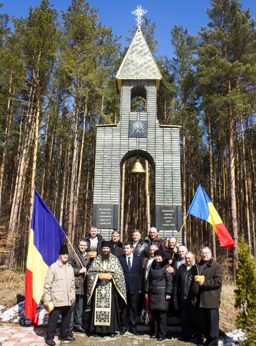 „Să ne amintim în fiecare an de românii care au murit la Fântâna Albă” Poza 86829