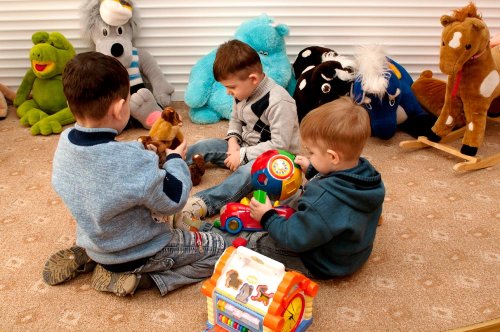 România, pe ultimul loc într-un clasament al bunăstării copiilor Poza 86661
