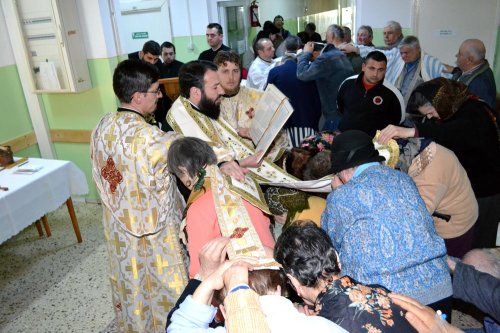 Sfântul Maslu la spitalele din Reşiţa şi Caransebeş Poza 86646