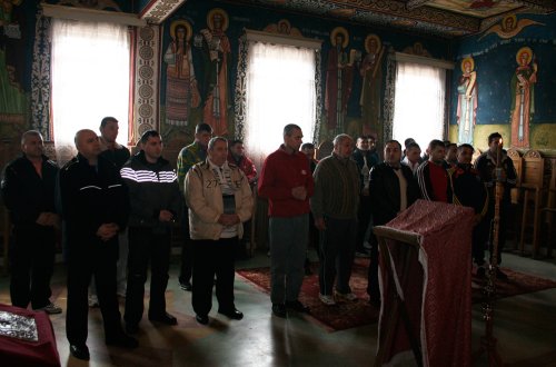 Păzitorii spirituali de la Penitenciarul Colibaşi Poza 86557