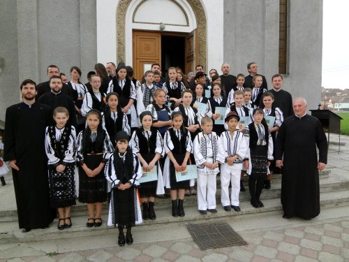 Concursul „Bucuria de a fi creştin“ în eparhiile ardelene Poza 86350