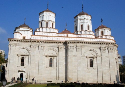 Programul liturgic la Mănăstirea Golia în Săptămâna Patimilor Poza 86257