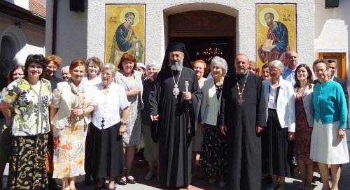 Simpozionul Asociaţiei Femeilor Creştin-Ortodoxe la Reghin Poza 86104