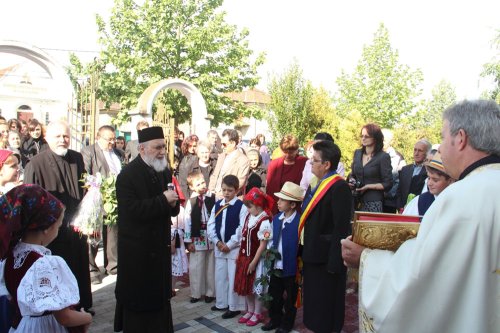 Vizite pastorale în Arhiepiscopia Aradului Poza 85809