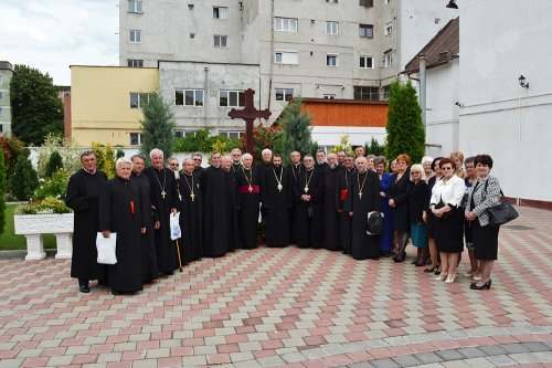 Revedere a seminariştilor din promoţia 1968-1973 de la seminarul din Caransebeş Poza 85738