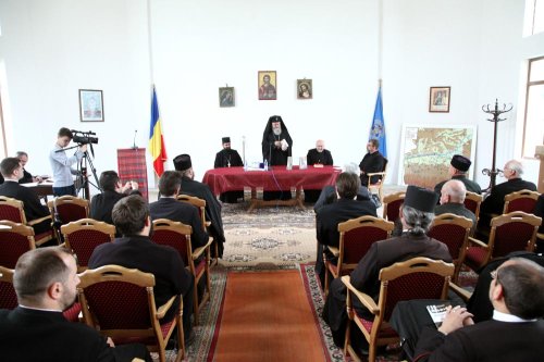 S-au încheiat conferinţele din Arhiepiscopia Sibiului Poza 85606