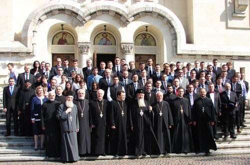 Curs festiv al absolvenţilor teologi la Cluj-Napoca Poza 85537
