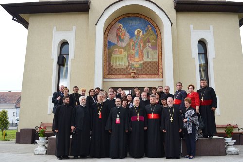 Revedere a seminariştilor din promoţia 1973-1978 Caransebeş Poza 85542